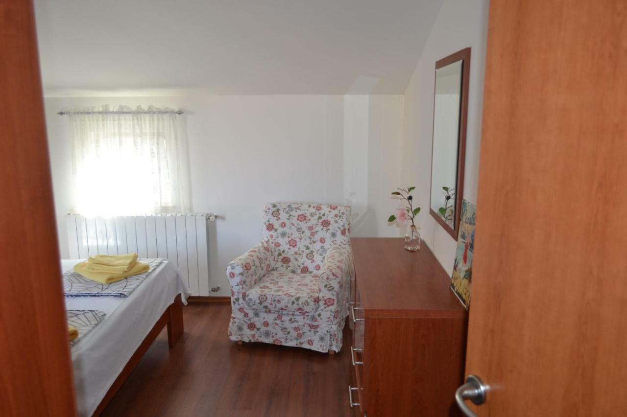 Apartment Din Banjole Eksteriør bilde
